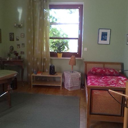 Messezimmer Naehe Zentrum Köln Exteriör bild